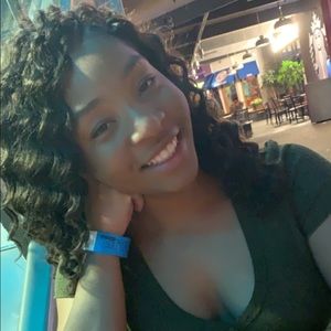 Meet your Posher, Ciara